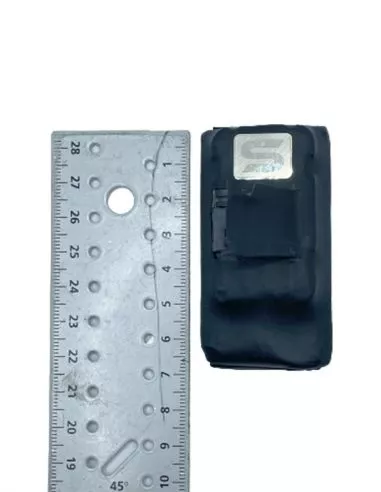 Traceur GPS petit format avec micro... Traceur GPS petit format avec micro...